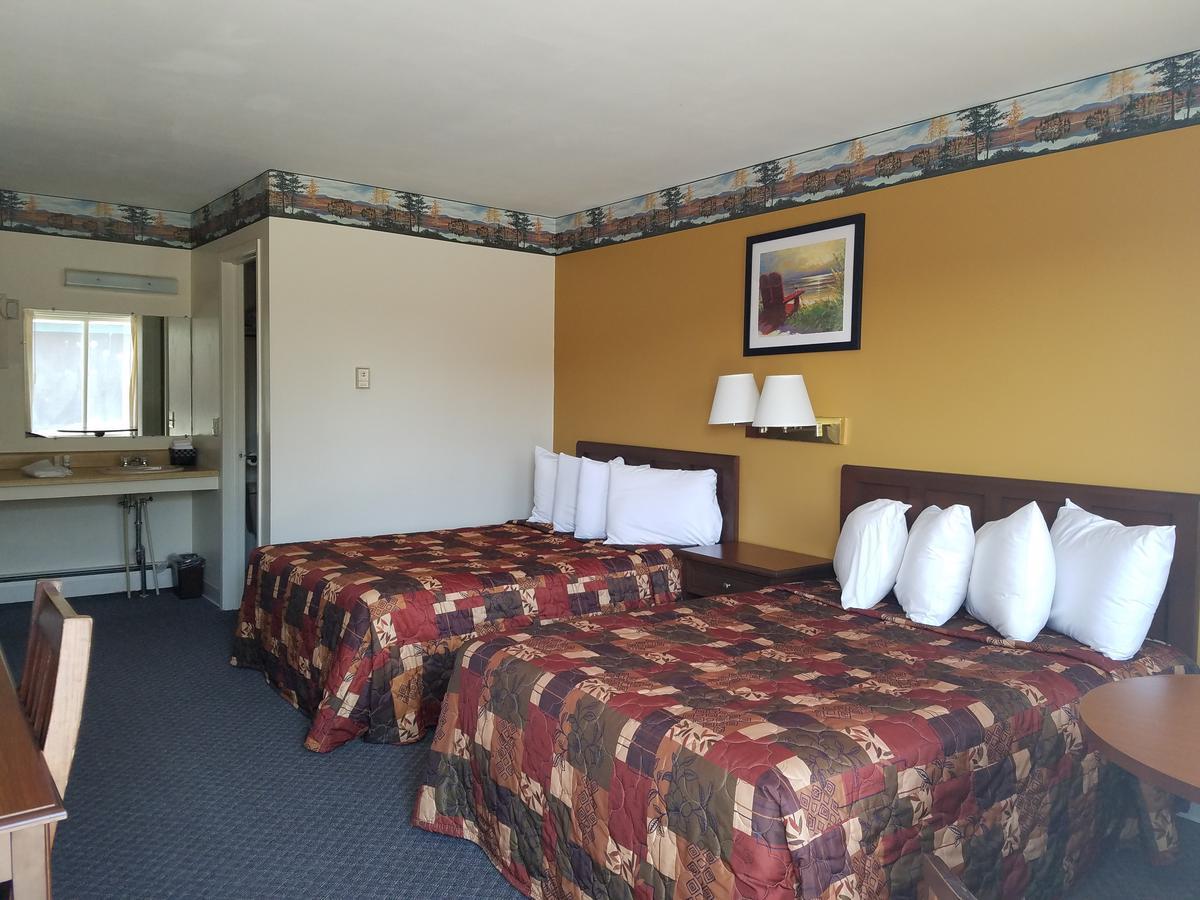 Clark'S Beach Motel Олд-Фордж Экстерьер фото