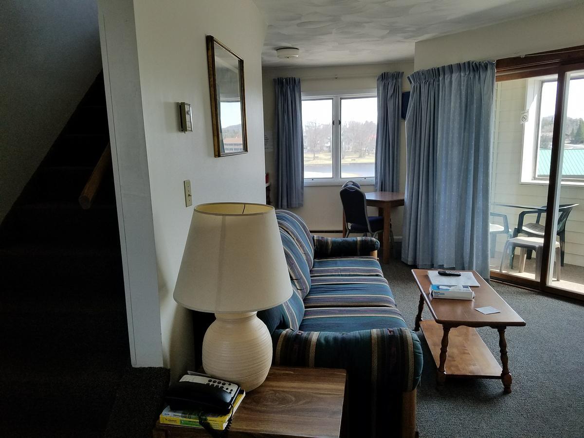 Clark'S Beach Motel Олд-Фордж Экстерьер фото